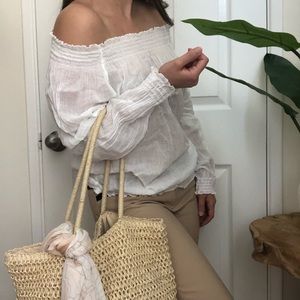 VENUS Off the Shoulder Top